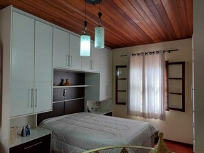 6 bedrooms, travel crib, free WiFi - Beautiful farm with stunning views located in a charming and beautiful condominium. (São Roque)