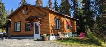 Moose Crossing Lodge - Sport Fishing Paradise - Famous Kenai River, Alaska