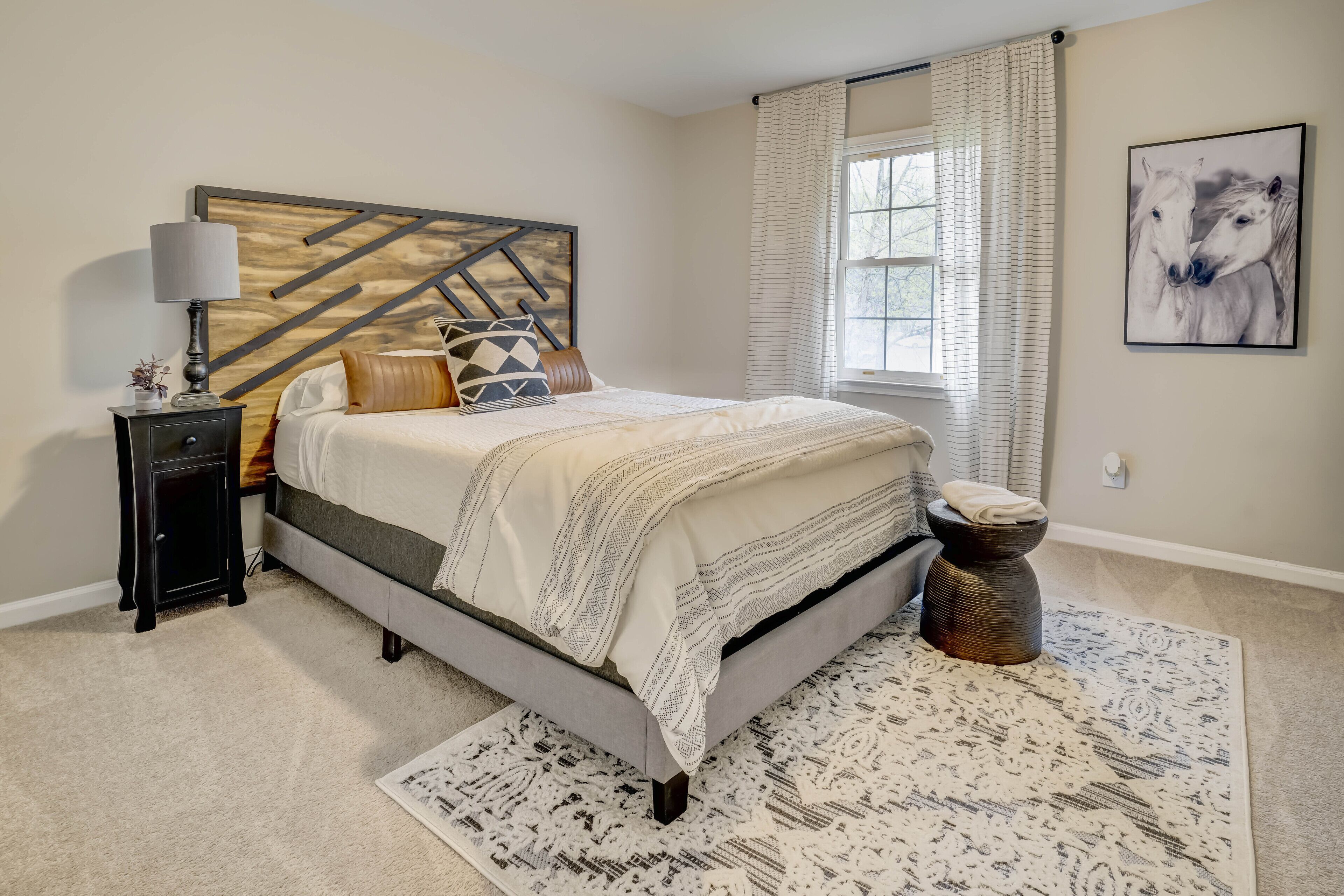 2 bedrooms, iron/ironing board, travel crib, free WiFi
