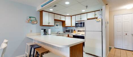 Fridge, microwave, oven, stovetop