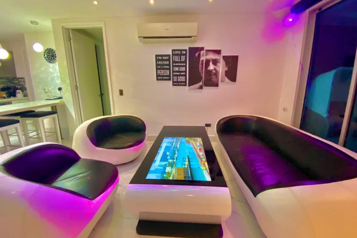 Luxury Apartment | Living area