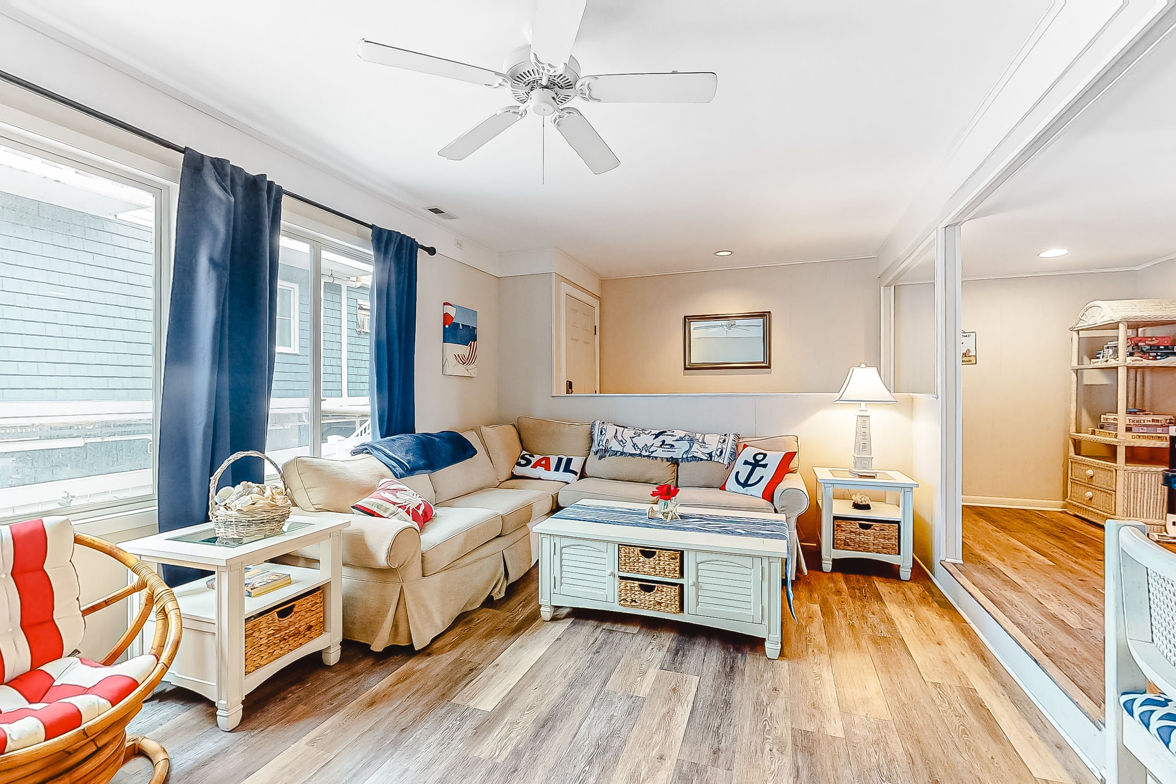 TV, peis og DVD-spiller