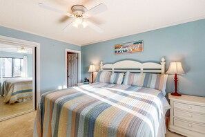 2 bedrooms, Internet, bed sheets - Bayfront Condo w/Shared Outdoor Pool, Private Washer/Dryer, Sunroom, Free WiFi (Ocean City)