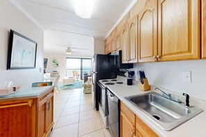 Fridge, microwave, oven, stovetop - Air-Conditioned Condo Steps from the Beach w/ Balcony, WiFi, Washer/Dryer (Ocean City)