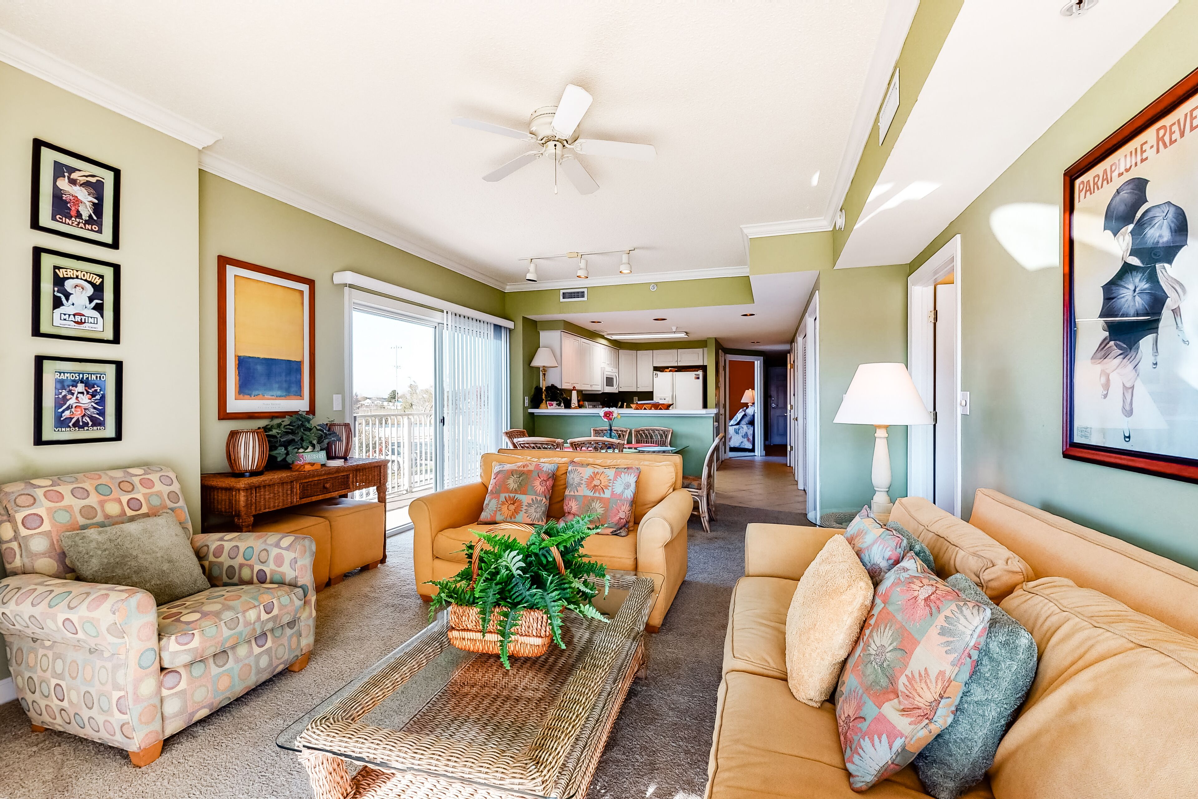 TV, fireplace, DVD player