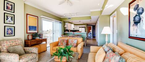 Télévision, cheminée, lecteur de DVD