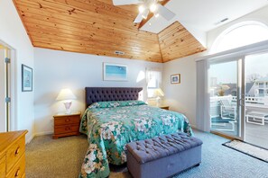 6 bedrooms, WiFi, bed sheets