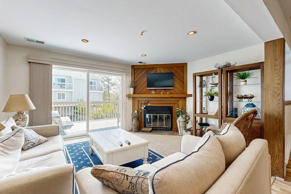 TV, fireplace, DVD player