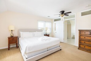 5 bedrooms, iron/ironing board, Internet, bed sheets - Stay @ South of Six! (Folly Beach)