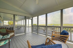Terrace/patio - Stay @ South of Six! (Folly Beach)
