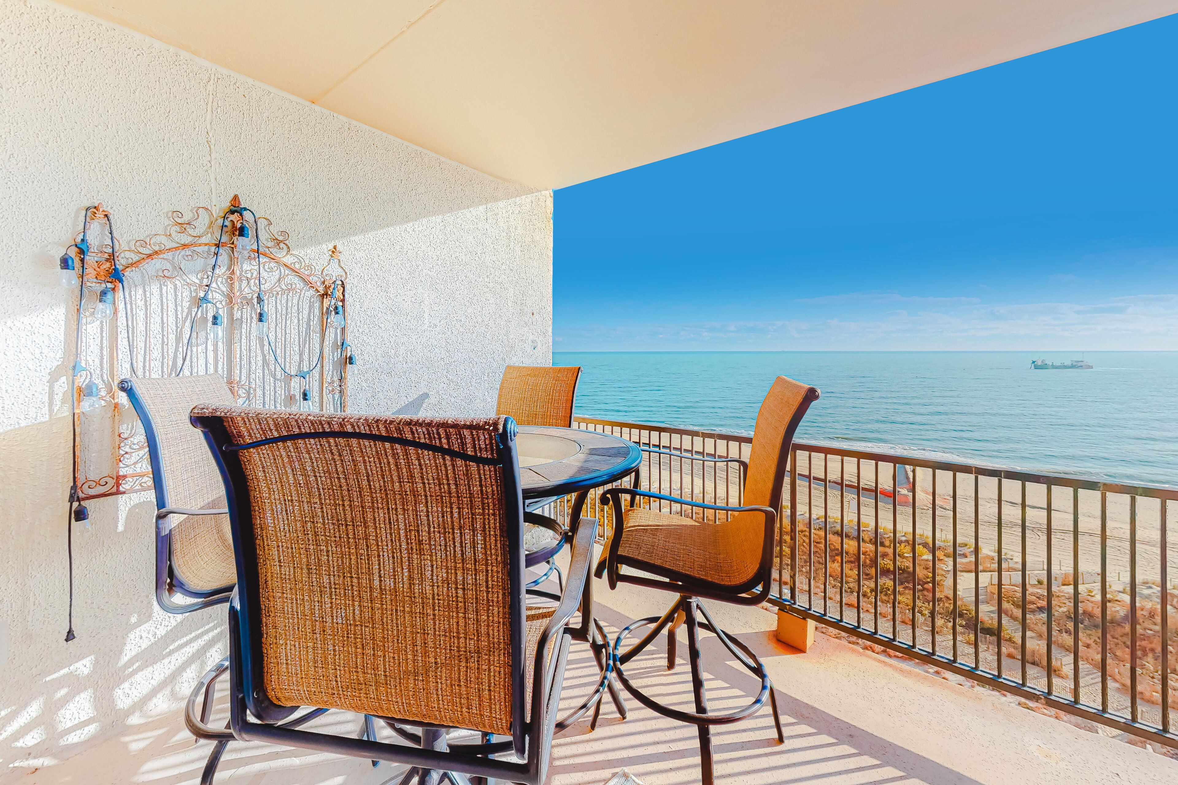 屋外ダイニングエリア