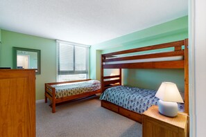 2 bedrooms, Internet, bed sheets