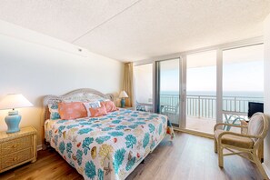 2 bedrooms, internet, bed sheets