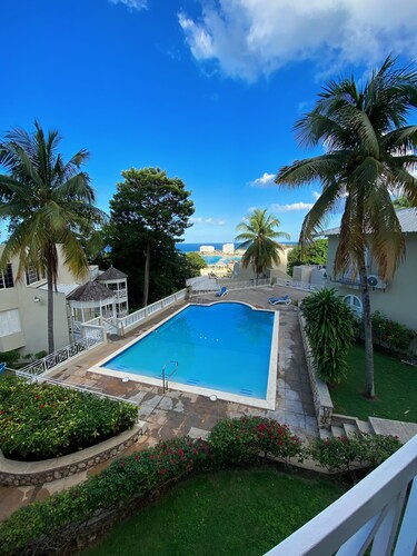 Ocean View Ocho Rios Apartment