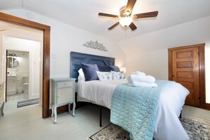 4 bedrooms, travel crib, free WiFi, bed sheets