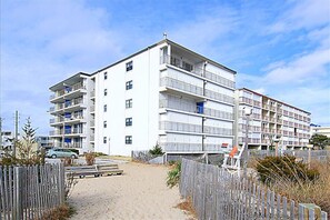 Exterior - Oceanfront condo with pool, balcony, fireplace, central AC, and washer/dryer (Ocean City)