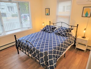 3 bedrooms, iron/ironing board, travel cot, free WiFi