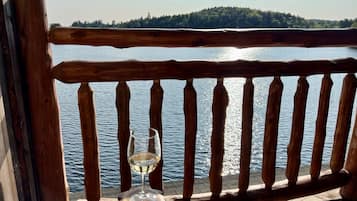 Premium Townhome, 3 Bedrooms, Mountain View, Lakeside | Terrace/patio