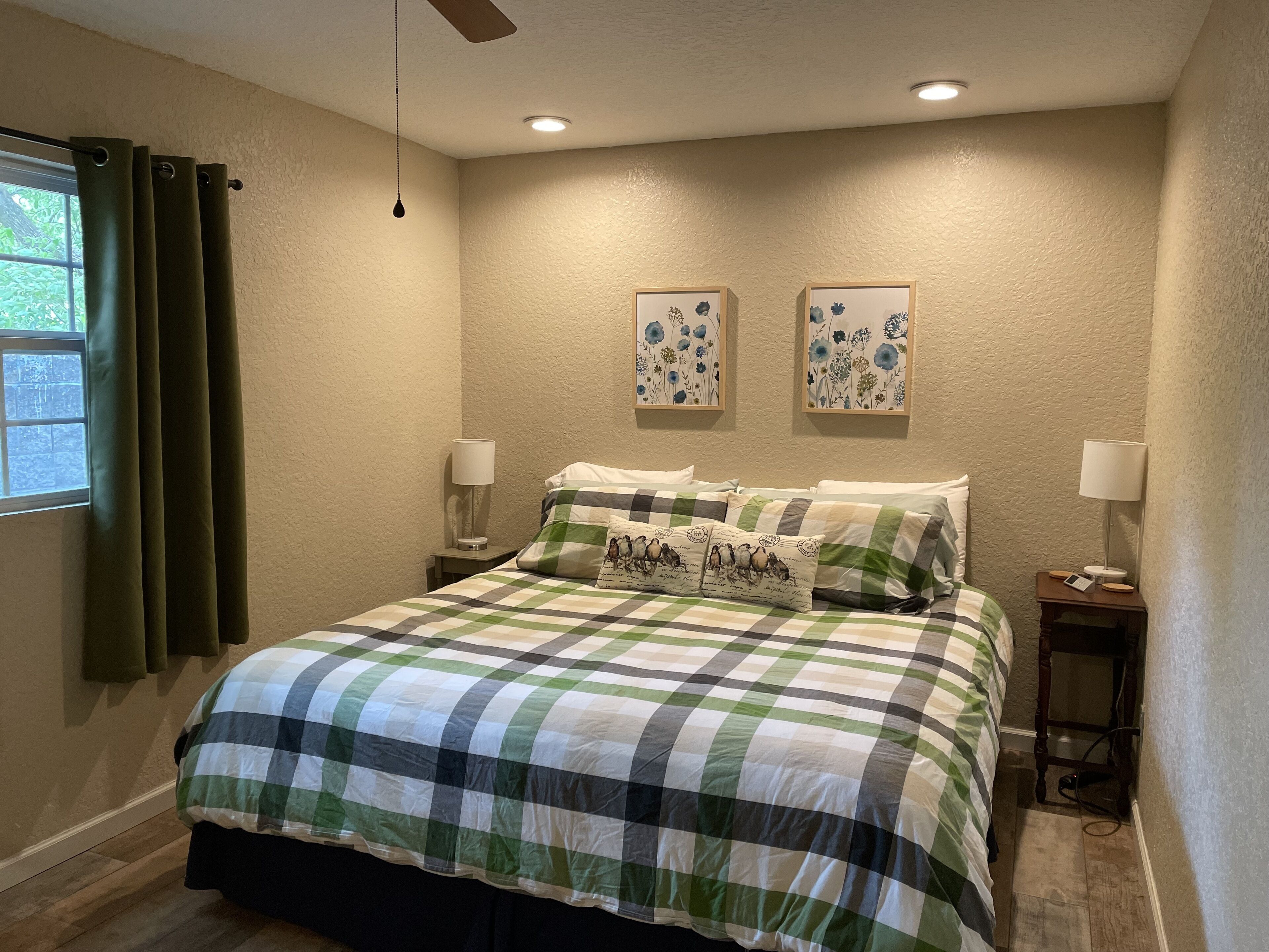 2 chambres, fer et planche à repasser, Wi-Fi gratuit, draps fournis