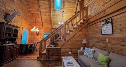 Shepherd's Den - Cozy cabin minutes to Callaway Gardens. Pet-friendly!
