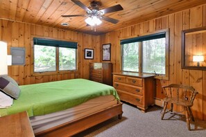 2 slaapkamers, een bureau, wifi