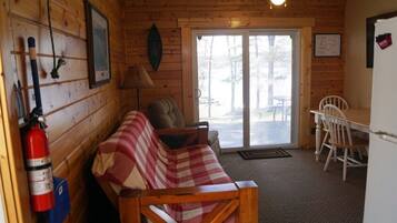 智能电视、DVD 播放器、音乐库