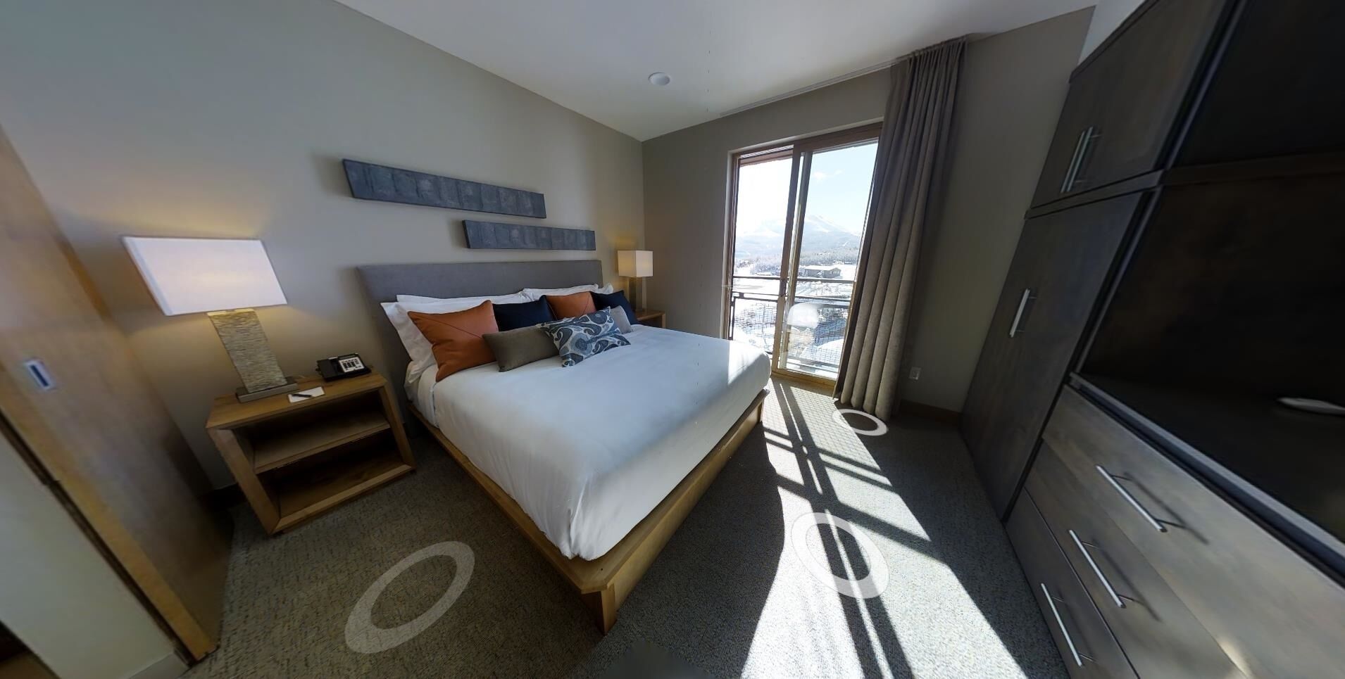 1 bedroom, travel cot, free WiFi