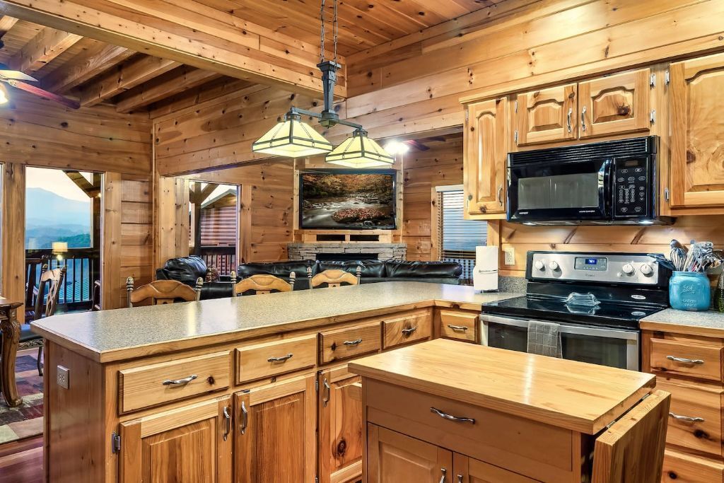 雪櫃、微波爐、焗爐、爐具