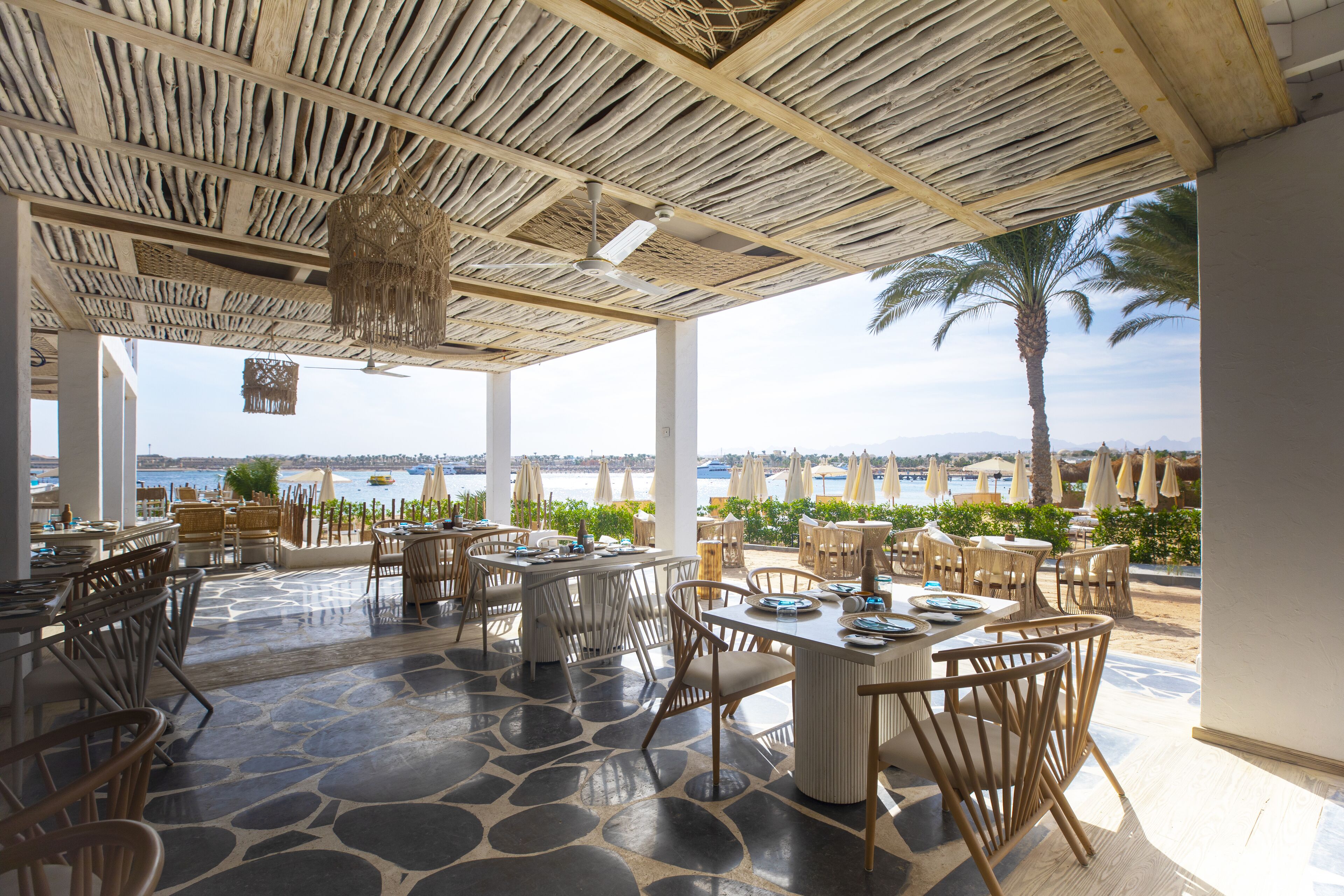 5 restaurantes: opção de café da manhã, almoço e jantar