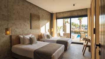 Executive Pool Suite (Posh Club) | Free minibar items, in-room safe, individually decorated