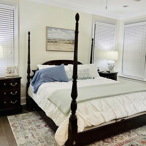 3 habitaciones, tabla de planchar con plancha, wifi y ropa de cama