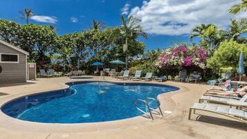 Een verwarmd zwembad