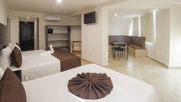 Ropa de cama de alta calidad, colchones Tempur-Pedic y minibar