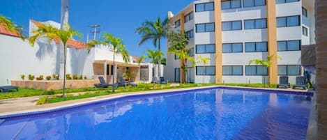 Front of property – evening/night