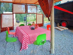 Desayuno de cocina local incluido todos los días