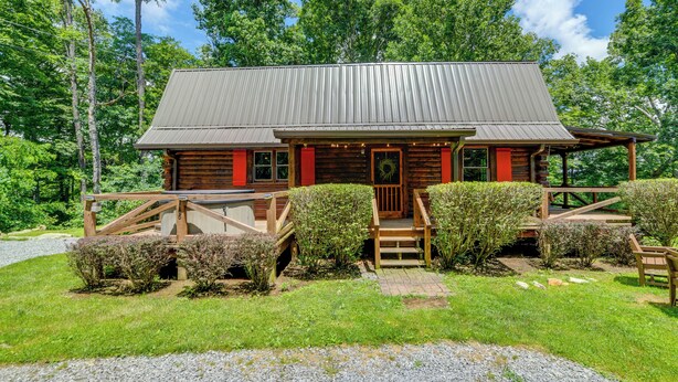 Exterior - Sip, Soak & Unwind: Waynesville Cabin w/ Hot Tub (Waynesville)