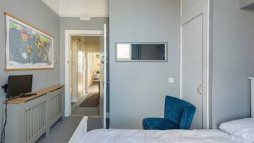 1 bedroom, iron/ironing board, free WiFi, bed sheets