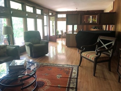 Mid-Century Modern Catskill Retreat, Walk to town