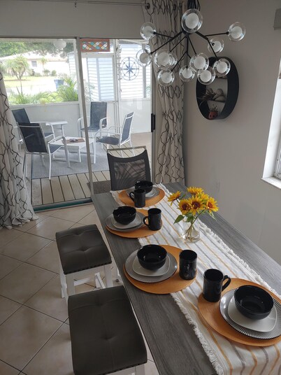 Newly remodeled, all new furniture, beaches, shopping, restaurants, golf, tennis