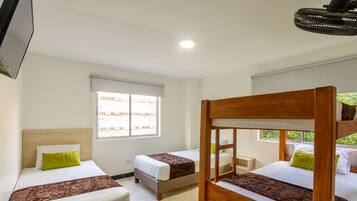 Family Room | Free WiFi, bed sheets