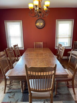 Dining - Triple S Lodge at Quivira (Hudson)