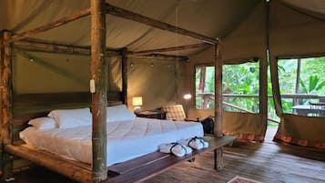 Deluxe boomhut | 1 slaapkamer, een kluis op de kamer, gratis wifi