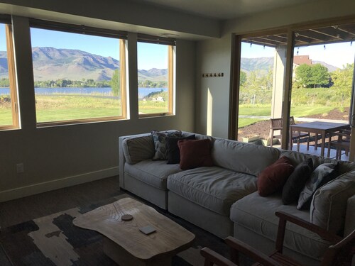 Affordable Pineview Reservoir 2 Bedroom Suite with a View
