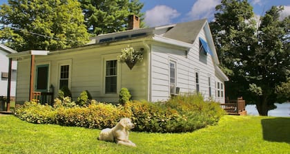 Cozy cottage perfect for family and friends