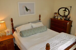 4 bedrooms, free WiFi, bed sheets