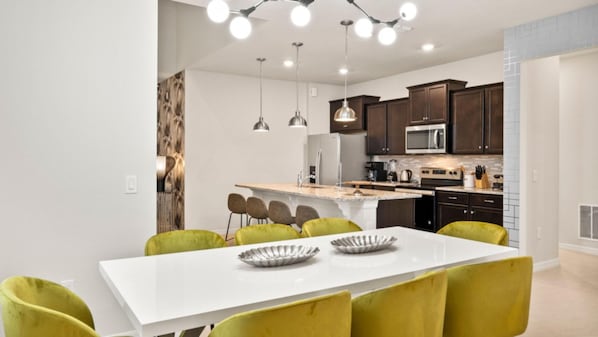 Casa, varias camas | Cocina privada