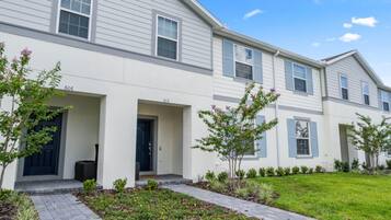 Townhome, 5 Bedrooms | Exterior