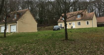 VillaSleeps12-Garden-FreeParking-Bbq-Hike