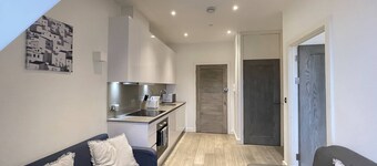 Remarkable 1-Bed Apartment in Slough