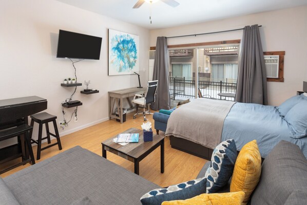 1 室のベッドルーム、アイロン / アイロン台、WiFi (無料)、ベッドシーツ